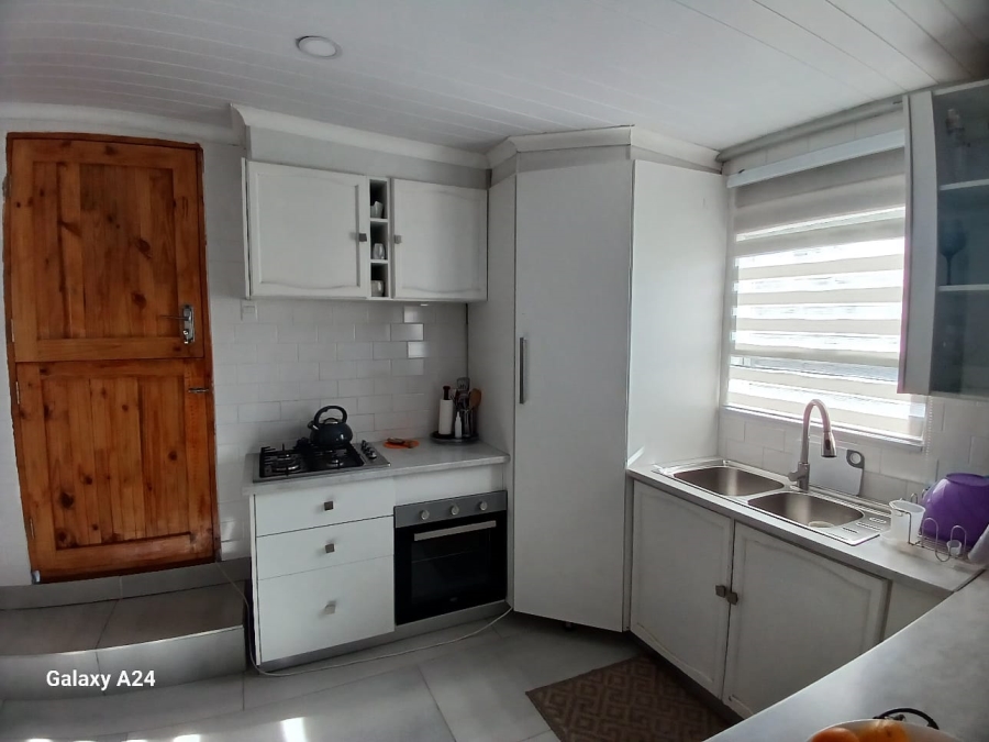 To Let 3 Bedroom Property for Rent in Cambridge West Eastern Cape